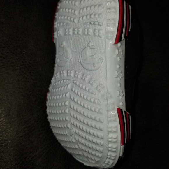 Chulis Black/Red Animal Sneaker, Sz 4.5 - Picture 7 of 8